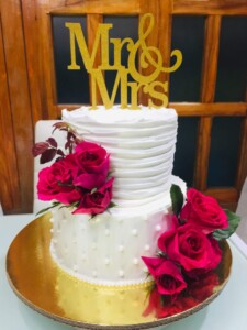 simple 2-tier wedding cake