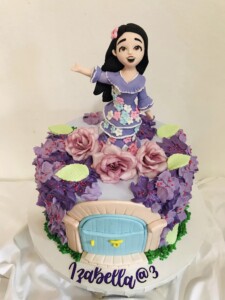 encanto cake - isabela fondant topper 1